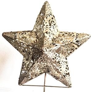 Christmas tree start topper in Brass